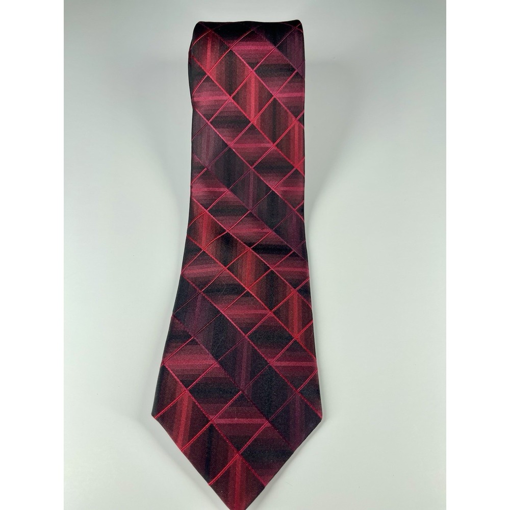 Stafford Performance Mens 100% Silk Necktie Neck Tie Red Black Geo Triangles